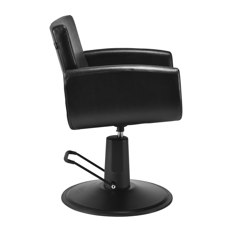 Gabbiano Mataro hairdressing chair black