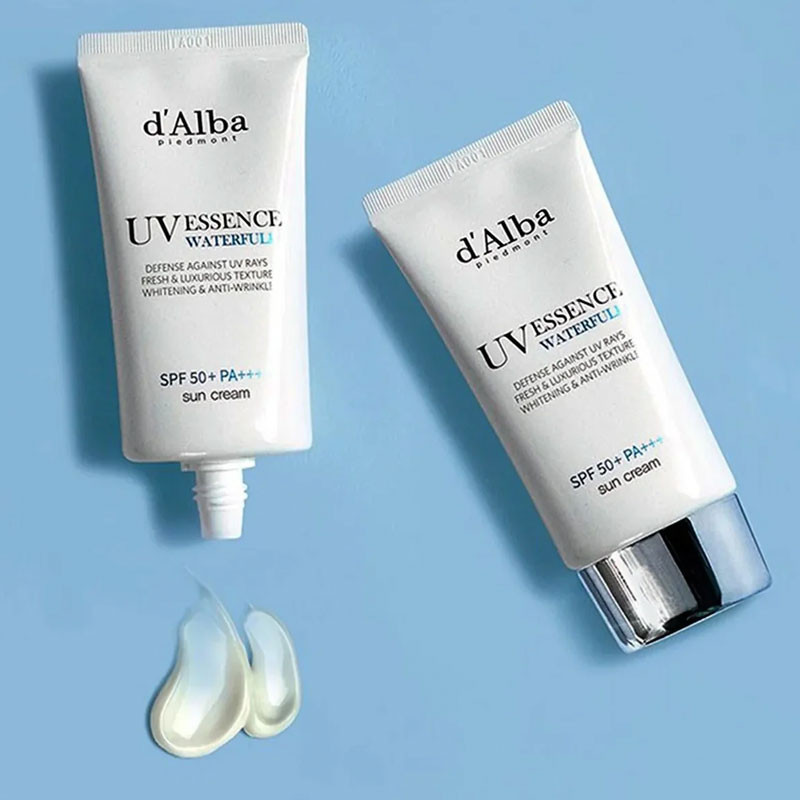 Солнцезащитный крем d’Alba UV Essence Waterfull+ Sunscreen SPF 50+ – 50 ml